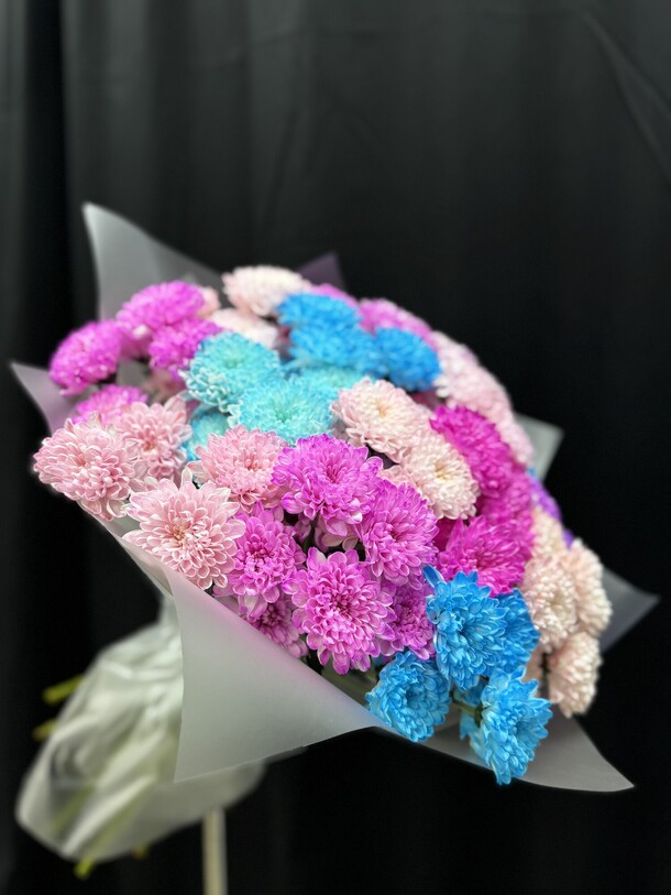 Букет кустовых хризантем, артикул F1354358 - 6815 рублей, доставка по городу. Flawery - доставка цветов