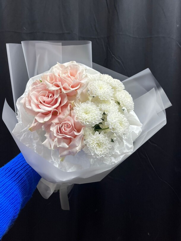 Воздушный поцелуй, артикул F1355984 - 2770 рублей, доставка по городу. Flawery - доставка цветов