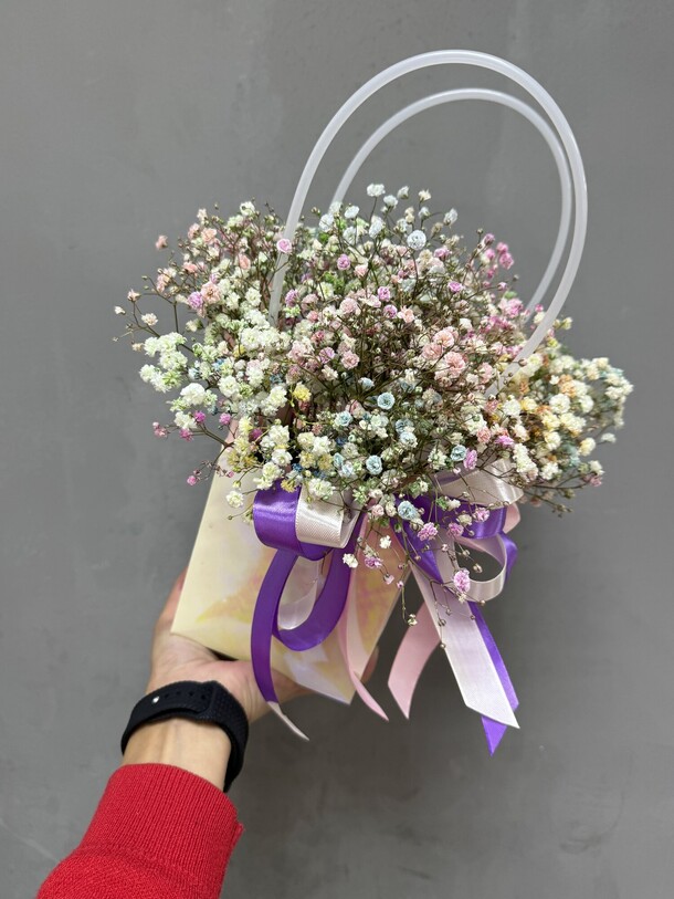 Гипсофила в сумочке, артикул F1366710 - 2010 рублей, доставка по городу. Flawery - доставка цветов