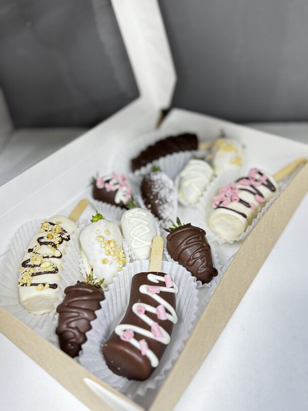 Набор вкусностей, артикул F1396153 - 4035 рублей, доставка по городу. Flawery - доставка цветов