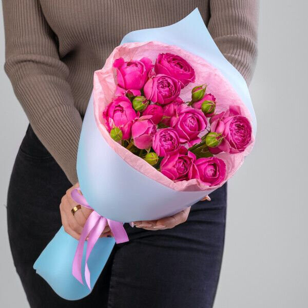 Букет из 5-ти кустовых роз, артикул F1487984 - 2975 рублей, доставка по городу. Flawery - доставка цветов