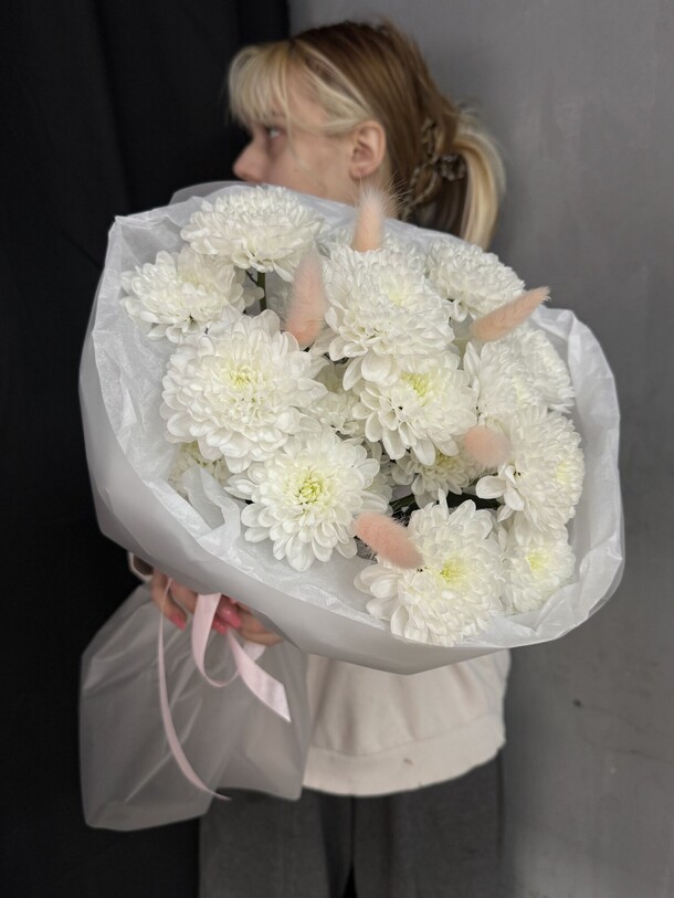 Воздушные хризантемы, артикул F1496663 - 2685 рублей, доставка по городу. Flawery - доставка цветов