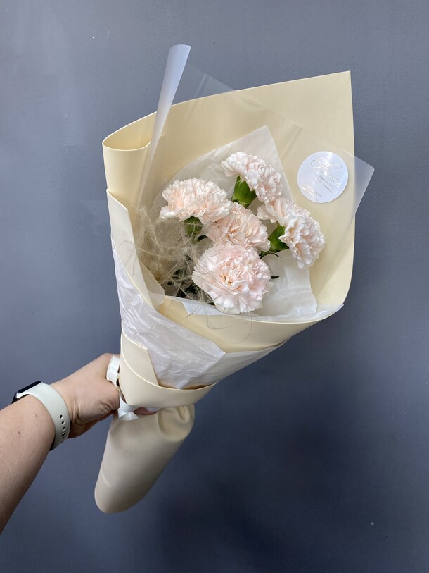 Букет  нежных диантусов, артикул F1216128 - 1573 рублей, доставка по городу. Flawery - доставка цветов