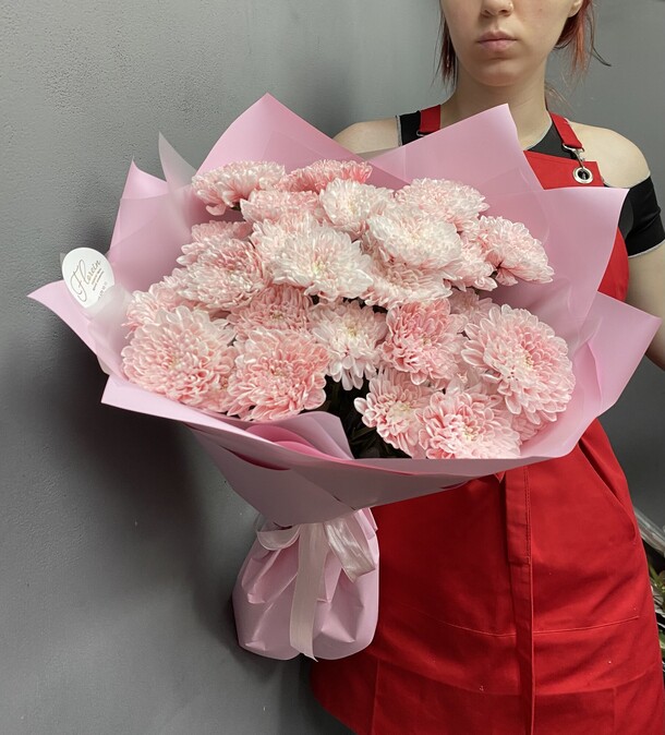 Букет коралловых хризантем, артикул F1321350 - 3207 рублей, доставка по городу. Flawery - доставка цветов