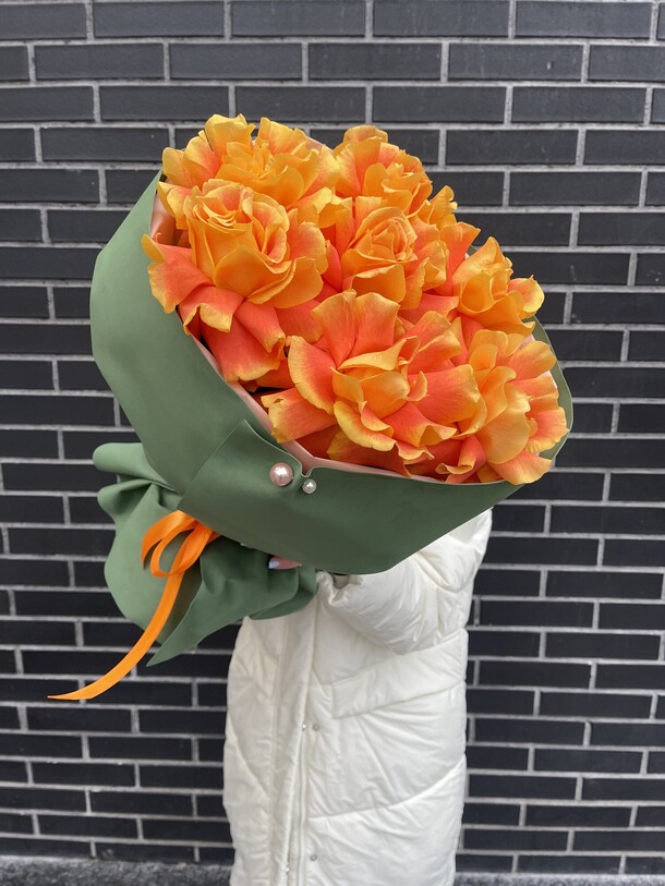 Роза силантой в дизайнерской упаковке, артикул F1147770 - 3990 рублей, доставка по городу. Flawery - доставка цветов