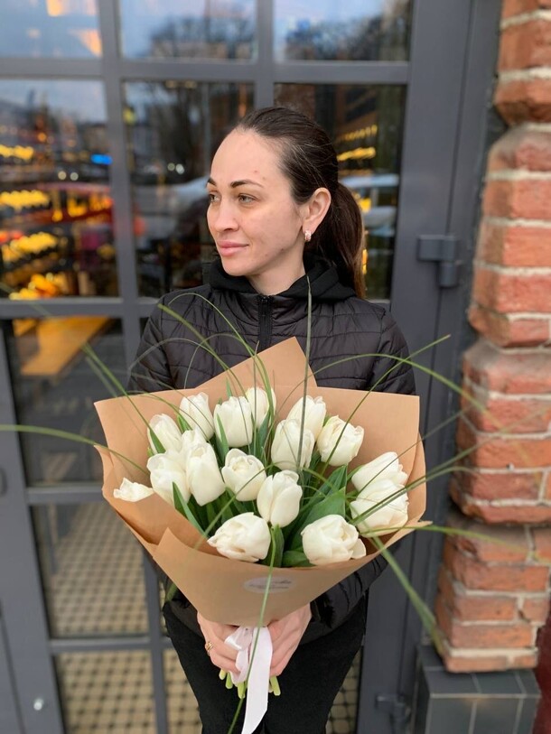 Блеск, артикул F1170943 - 3890 рублей, доставка по городу. Flawery - доставка цветов