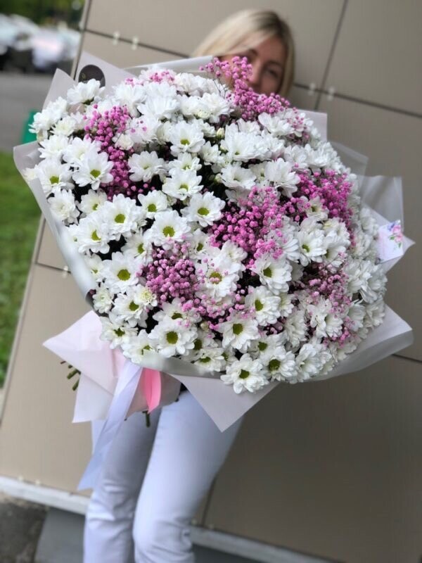 Букет 58, артикул F1082705 - 20900 рублей, доставка по городу. Flawery - доставка цветов