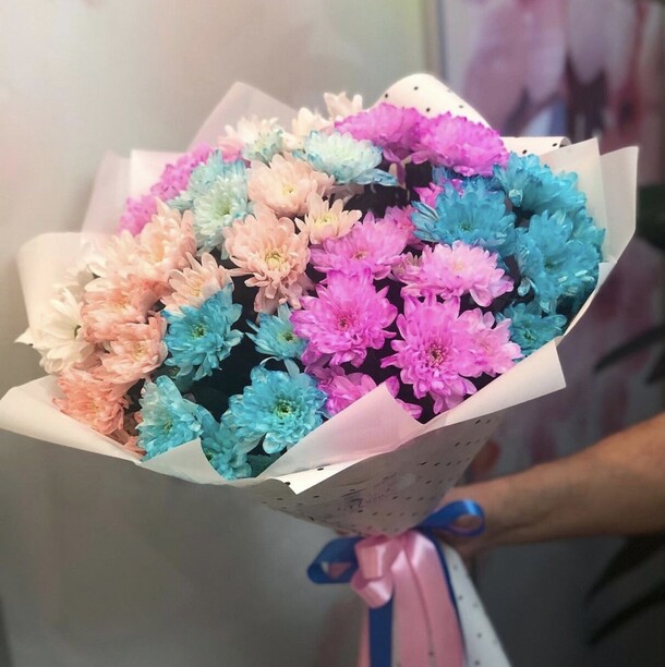 Букет хризантем микс, артикул F1098296 - 5159 рублей, доставка по городу. Flawery - доставка цветов