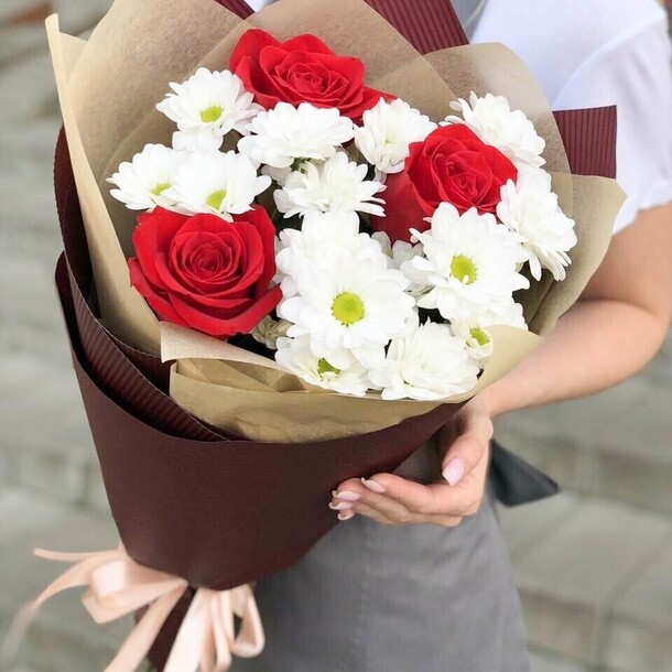 Букет 5, артикул F113094 - 3879 рублей, доставка по городу. Flawery - доставка цветов