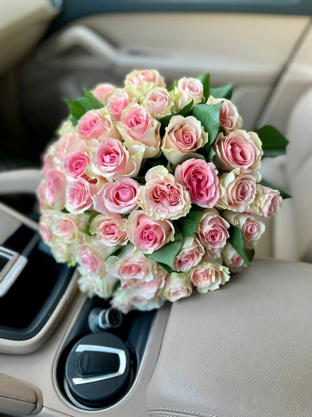 45 роз кения, артикул F1080381 - 6479 рублей, доставка по городу. Flawery - доставка цветов