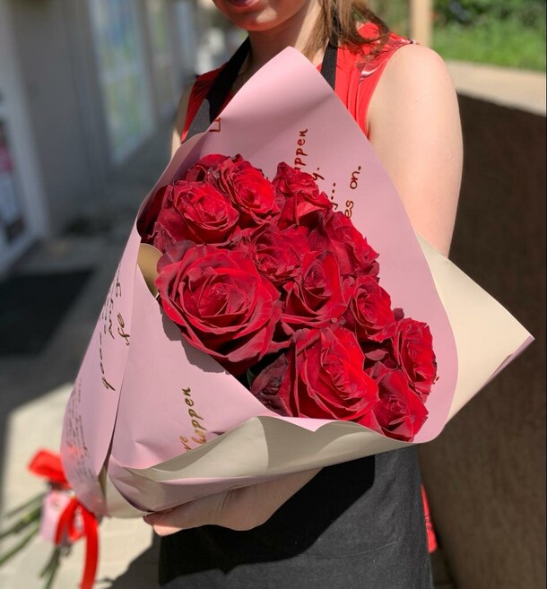 11 роз эквадор, артикул F1125322 - 5665 рублей, доставка по городу. Flawery - доставка цветов