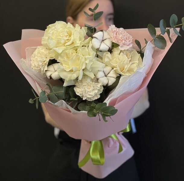 Сборный букет с хлопком, артикул F1389315 - 4235 рублей, доставка по городу. Flawery - доставка цветов