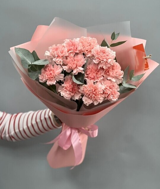 11 диантусов в оформление, артикул F1389466 - 3300 рублей, доставка по городу. Flawery - доставка цветов