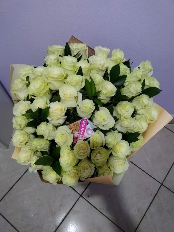 51 элитная роза, артикул F114334 - 34407 рублей, доставка по городу. Flawery - доставка цветов