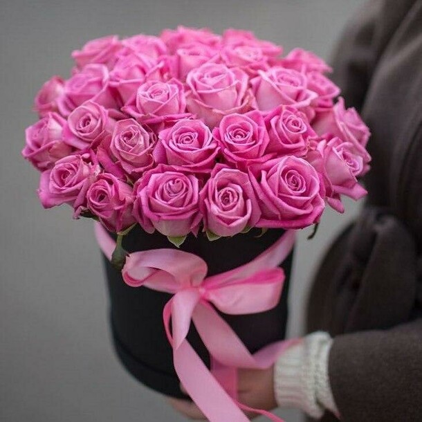 Розы аква в коробке, артикул F1168779 - 7299 рублей, доставка по городу. Flawery - доставка цветов