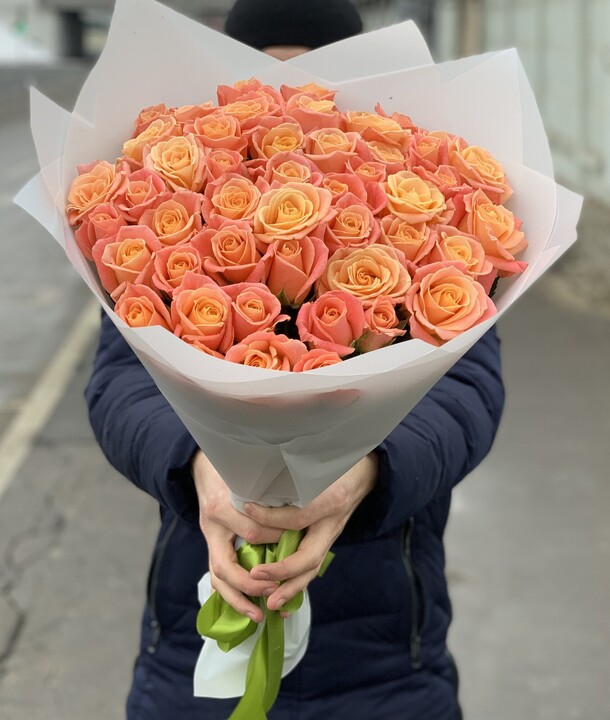 Розы из роз мисс пигги, артикул F1169222 - 10200 рублей, доставка по городу. Flawery - доставка цветов