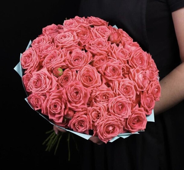 Букет из роз барбадоса, артикул F1170663 - 10500 рублей, доставка по городу. Flawery - доставка цветов