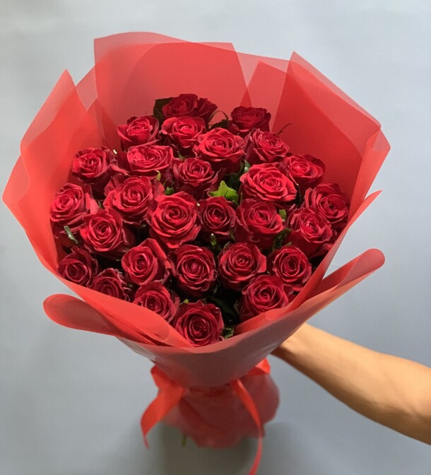 25 роз, артикул F1202843 - 7545 рублей, доставка по городу. Flawery - доставка цветов