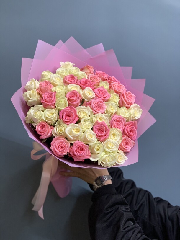 Роза микс, артикул F1214317 - 10350 рублей, доставка по городу. Flawery - доставка цветов