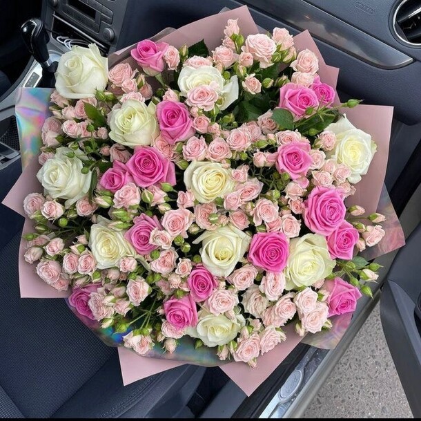 Букеттоо 💐, артикул F1221909 - 12506 рублей, доставка по городу. Flawery - доставка цветов