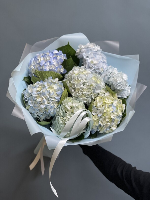 Голубое небо, артикул F1222297 - 6799 рублей, доставка по городу. Flawery - доставка цветов