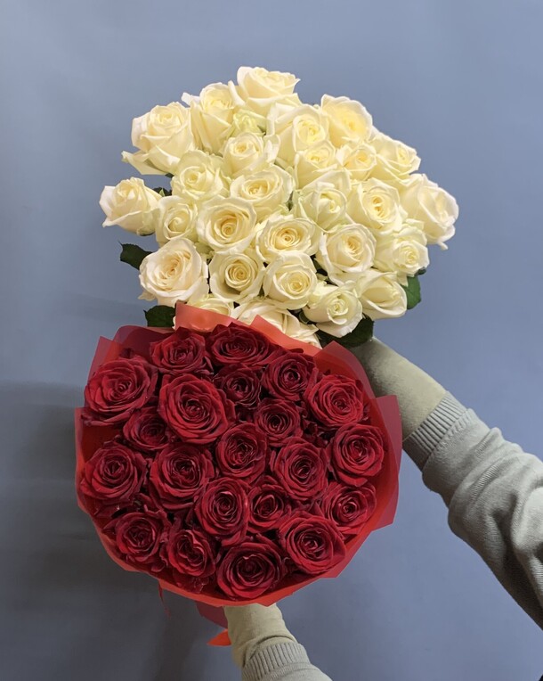 2 букета, артикул F1232051 - 10999 рублей, доставка по городу. Flawery - доставка цветов