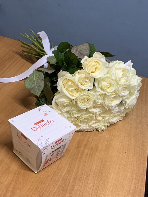 Люблю, артикул F1244180 - 7199 рублей, доставка по городу. Flawery - доставка цветов