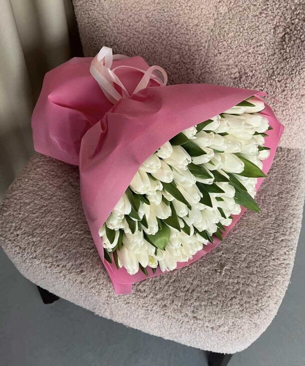 Тюльпан, артикул F1251171 - 16000 рублей, доставка по городу. Flawery - доставка цветов