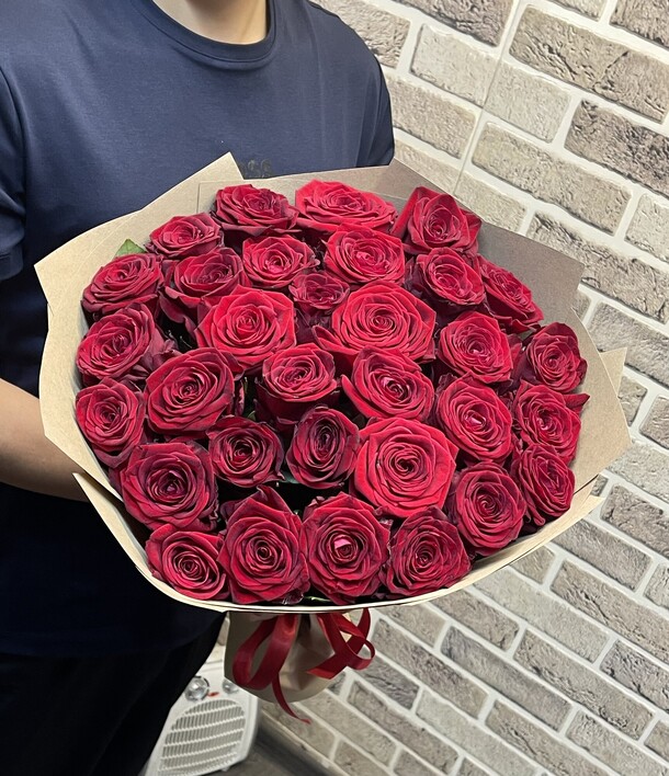 Красная роза, артикул F1279524 - 6999 рублей, доставка по городу. Flawery - доставка цветов