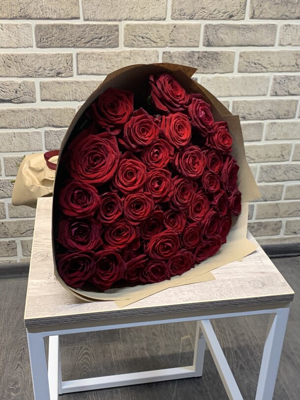 Роза 35, артикул F1280721 - 6999 рублей, доставка по городу. Flawery - доставка цветов