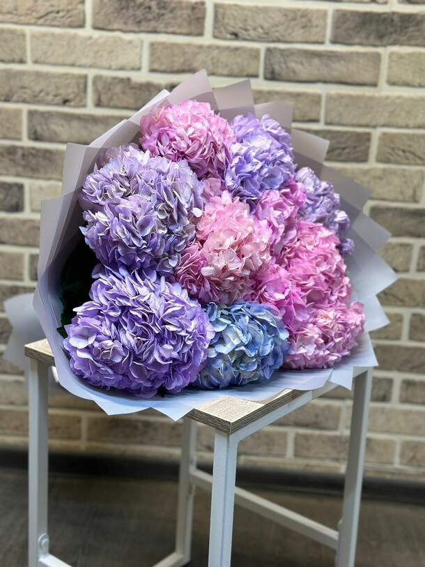 Гортензии, артикул F1281002 - 7600 рублей, доставка по городу. Flawery - доставка цветов