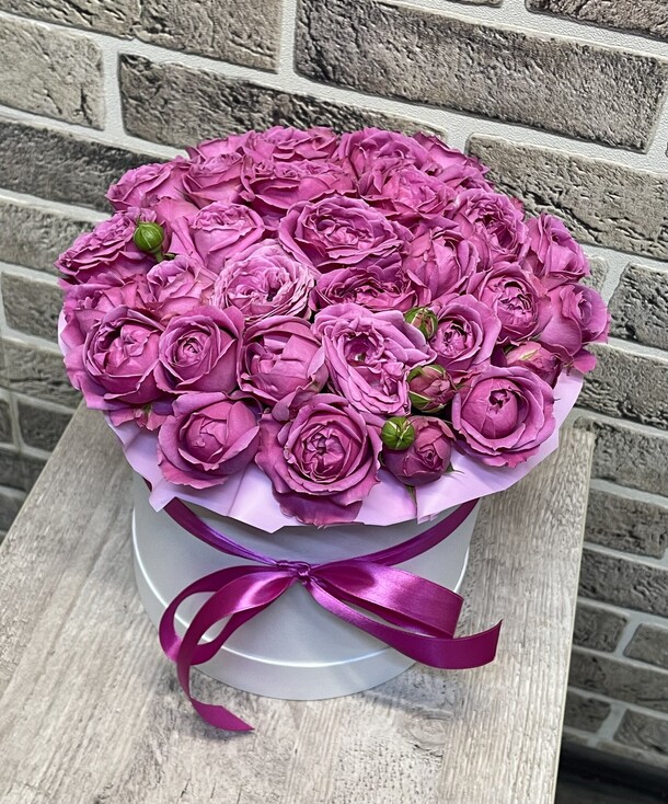 Пионовидные в коробке, артикул F1283022 - 4545 рублей, доставка по городу. Flawery - доставка цветов