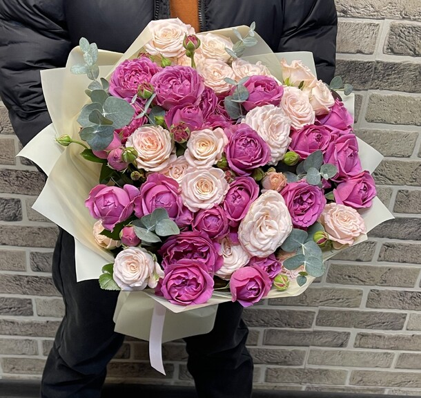 Букет из пионовидных роз, артикул F1283475 - 9999 рублей, доставка по городу. Flawery - доставка цветов