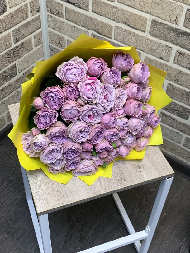 Роза кустовая, артикул F1285259 - 14366 рублей, доставка по городу. Flawery - доставка цветов