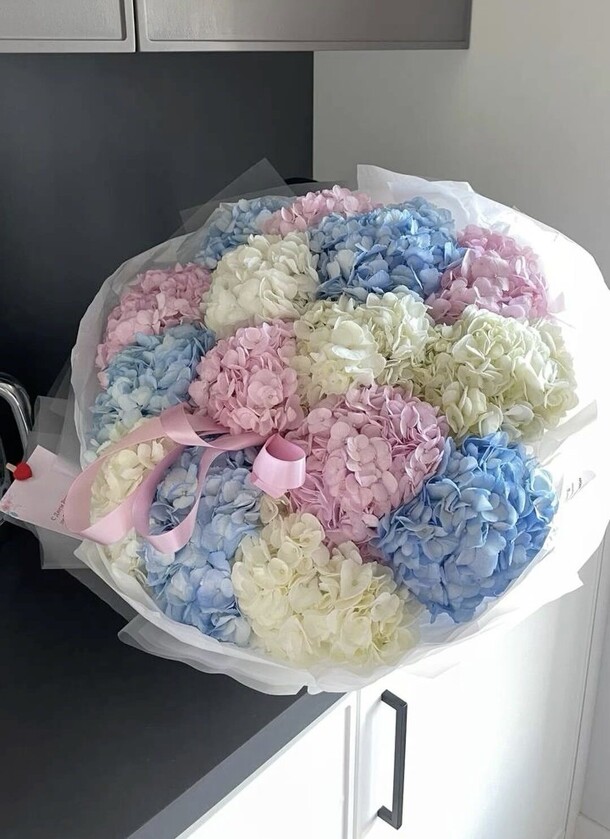 Гортензии, артикул F1299619 - 11488 рублей, доставка по городу. Flawery - доставка цветов