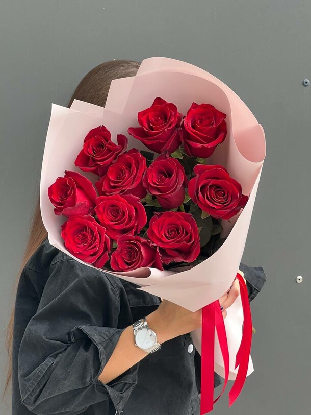 Элегантный красный, артикул F1146739 - 6400 рублей, доставка по городу. Flawery - доставка цветов