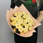 Букет из кремовых кустовых роз