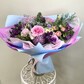 «Черничный мусс» Букет с нежными розами и хризантемами черничного цвета .