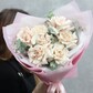 Букет из французской розы с эвкалиптом