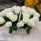 Корзина белых роз