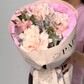 Нежный букет из французских роз и альстромерий