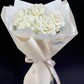 Букет из 5 французских белых роз в оформлении