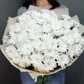 15 белых хризантем