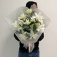 Букет ароматных пионовидных лилий