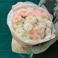 Букет из 7 нежно-розовых хризантем в упаковке