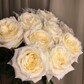 11  белых роз
